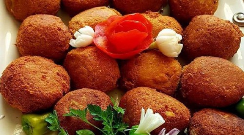 طرز تهیه هلو کباب خوشمزه و آبدار به روش محلی کرمانشاهی