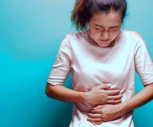 درد ناحیه شکمی|راهکارهای خانگی برای تسکین درد ناحیه شکمی در زنان