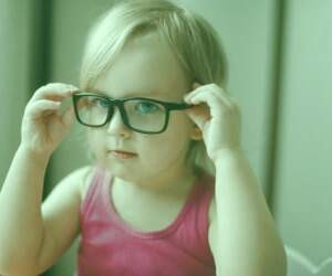 عمل لیزیک چشم در کودکان: زمان مناسب برای انجام