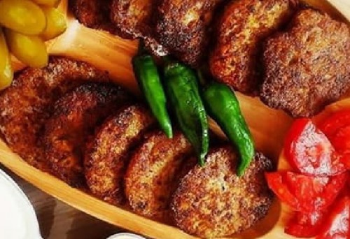 طرز تهیه کوکو ماهی با سیب زمینی و پنیرپیتزا خوشمزه و مخصوص به سبک بندری