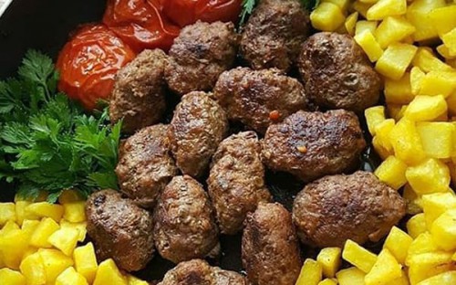 طرز تهیه کباب لقمه ای دست ساز با گوشت چرخ کرده و سبزی معطر خوشمزه و مجلسی