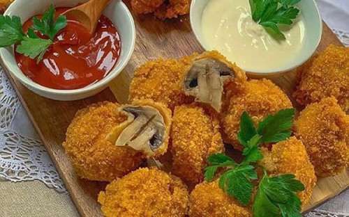 طرز تهیه قارچ سوخاری ترد و خوشمزه به روش رستورانی با طعمی بی نظیر