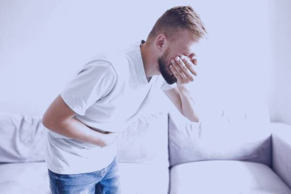 استفراغ به دلیل عفونت زخم استفراغ
