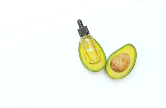 جوان سازی پوست صورت با روغن آووکادو روغن آووکادو