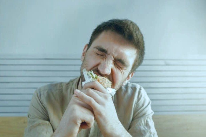 غذا خوردن با دندان ارتودنسی ارتودنسی دندان