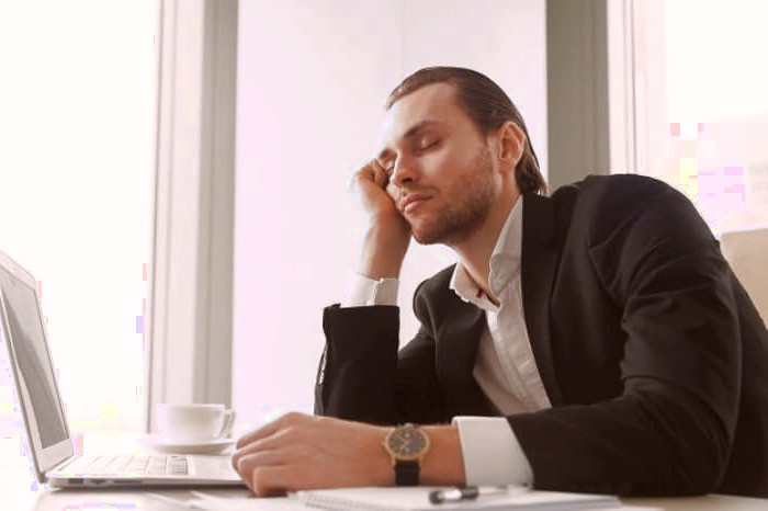 دلیل خواب آلود بودن دلیل بی حالی همیشگی