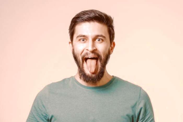 علت زرد شدن زبان