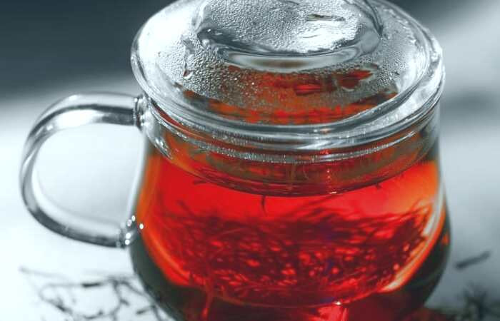چای زعفران در دوران قاعدگی مصرف چای زعفران
