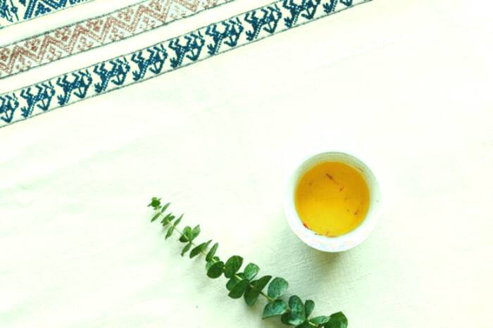 خواص و ارزش غذایی زعفران طرز تهیه چای زعفران