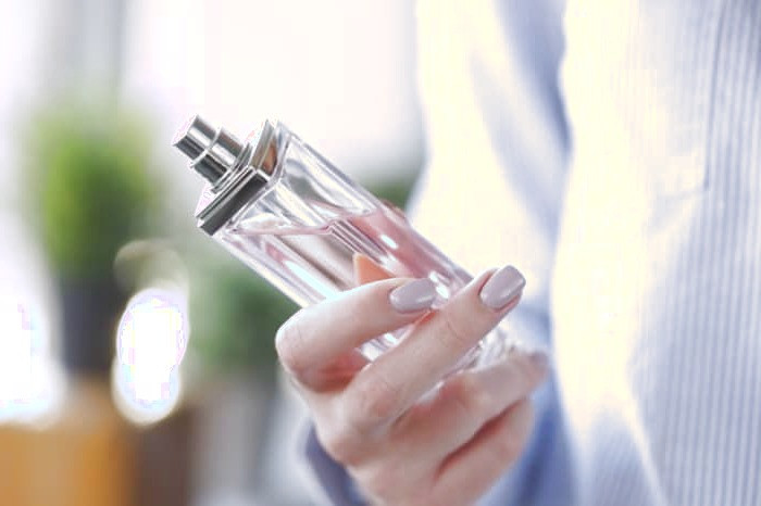 عطر و ادکلن