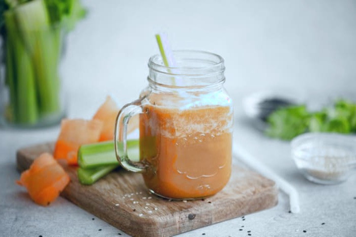 خواص بی نظیر آب هویج