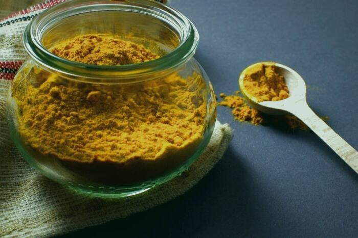 زردچوبه ضد آبریزش