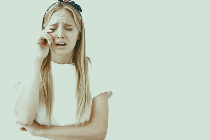 چرا گریه می کنیم