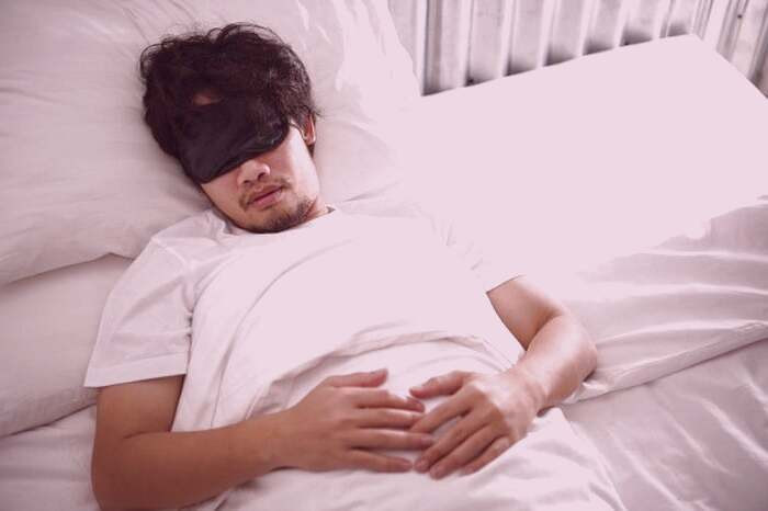 مزایای چشم بند خواب