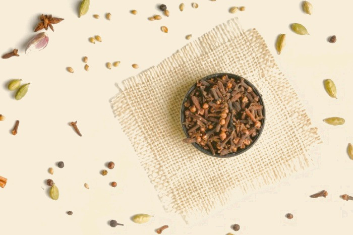 روغن گل میخک