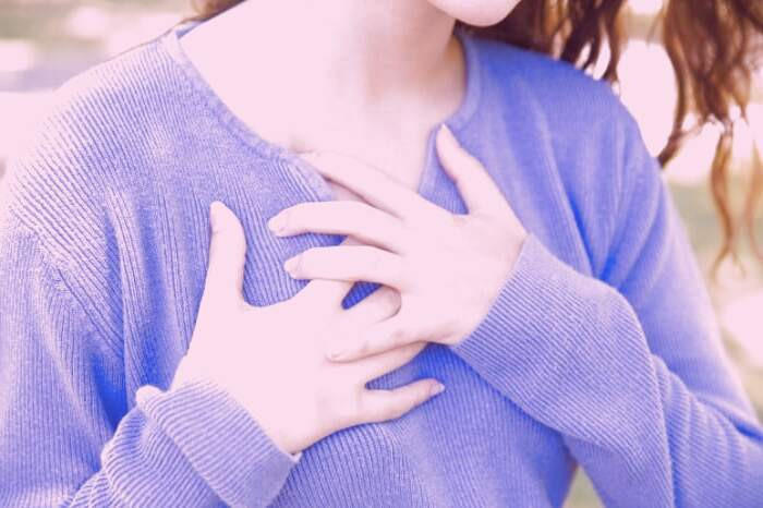 فشار نقطه ای از سینه