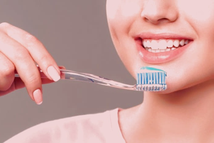 برق انداختن دندان