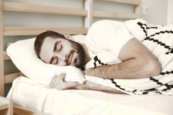 نحوه صحیح خوابیدن برای معده نحوه صحیح خوابیدن از نظر اسلام