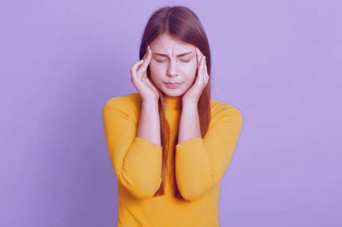 تاثیر کم آبی بر مغز سردرد