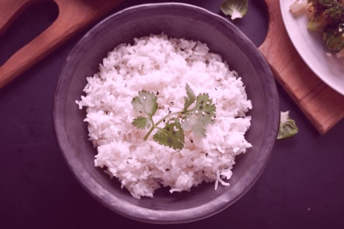 قبل از پرواز چه بخوریم تغذیه در پرواز