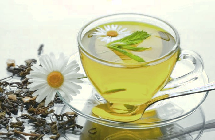درمان کولیت روده با چای بابونه رفع کولیت روده با چای بابونه