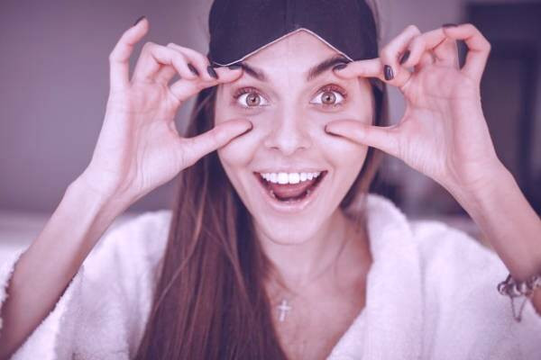 تغییر رنگ چشم با عمل زیبایی eye color surgery