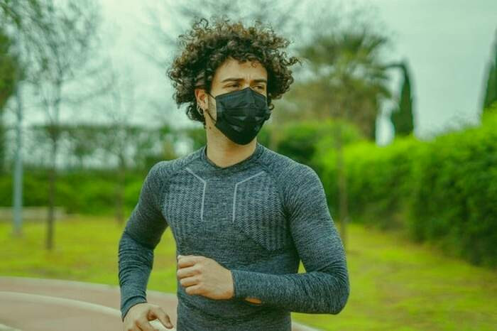 تمام معایب و فواید ورزش با ماسک ورزش با ماسک
