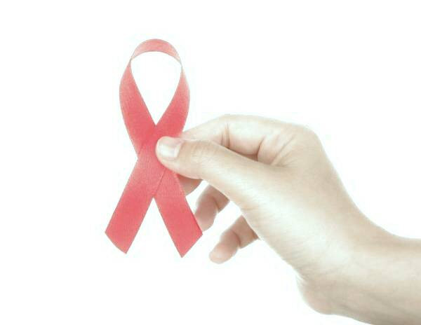 علت بی حسی دست و پا HIV و بی حسی دست و پا