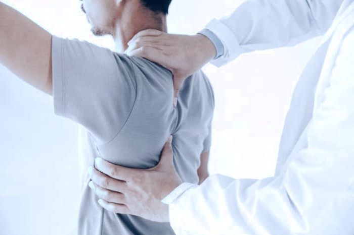 دلیل شانه درد چیست علت شانه درد