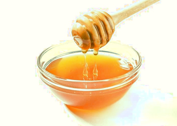 عسل برای درمان سریع سرفه کودک استفاده از عسل