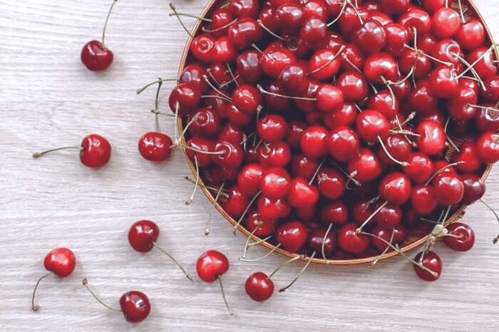 گیلاس و زردآلو برای معده درد رژیم غذایی