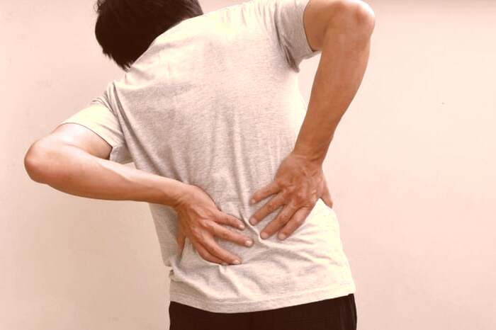 درد کلیه یکی از علائم عفونت کلیه علائم عفونت کلیه
