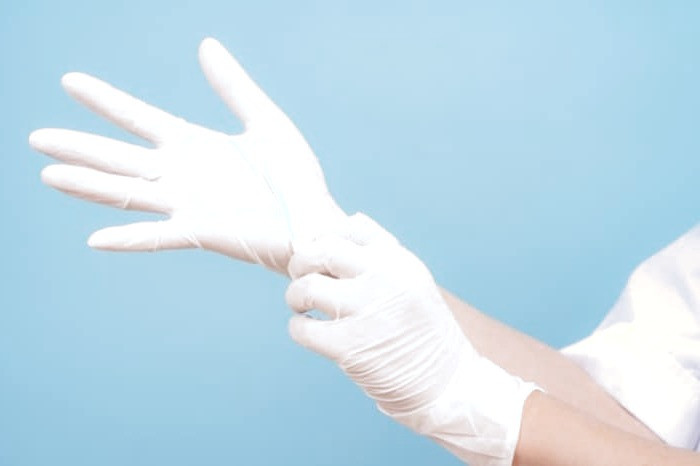 پوشیدن دستکش