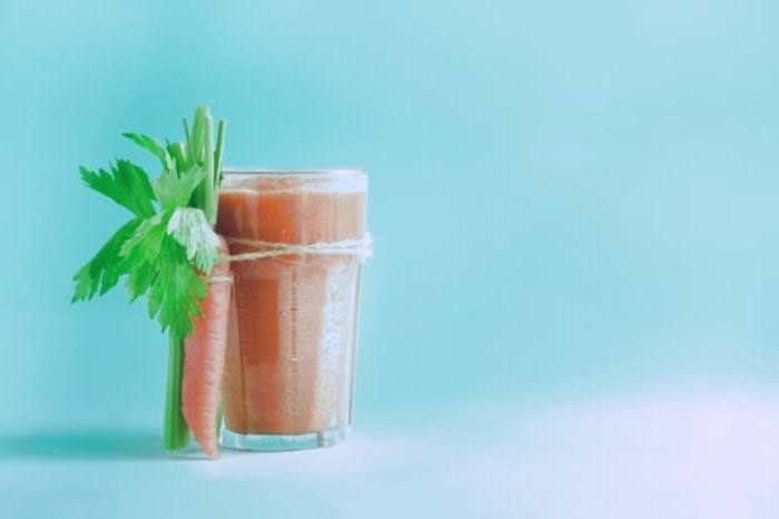 نوشیدنی کرفس و هویج 