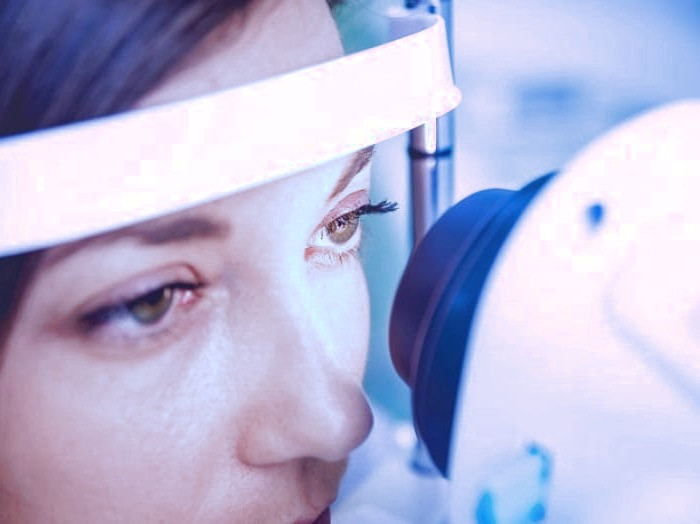 معاینات چشم پزشک