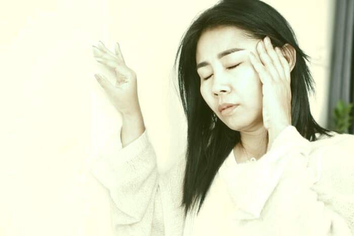 سردرد و سرگیجه