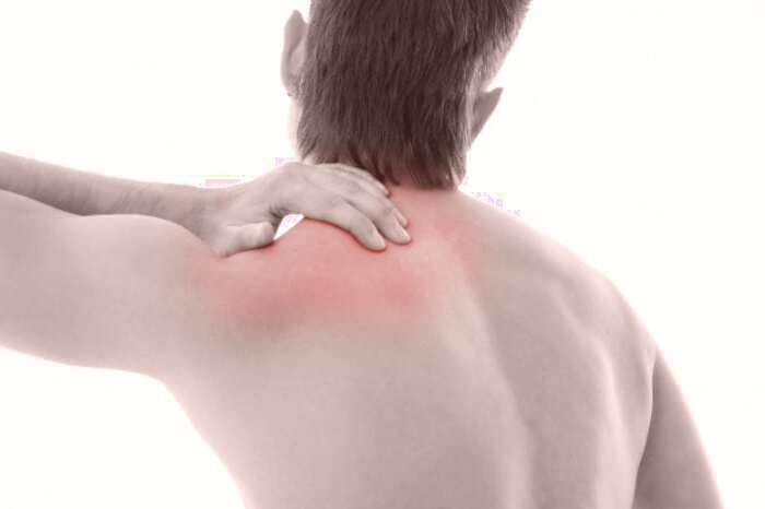 درد پشت بالای کمر
