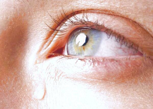 گریه کردن بیش از حد