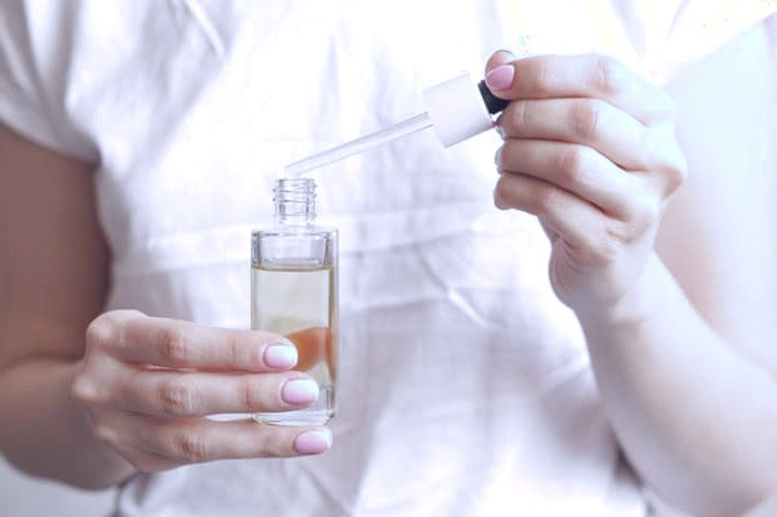 عوارض روغن خراطین