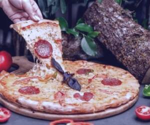 کسانی که بیشتر در معرض خطرات پیتزا هستند