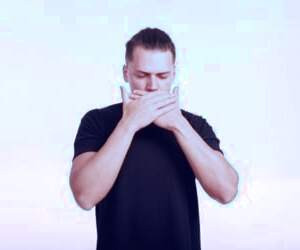 سرطان را نشان دهنده سکسکه