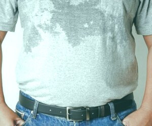 روش‌های کاهش عرق کردن: چگونه کمتر عرق کنیم؟