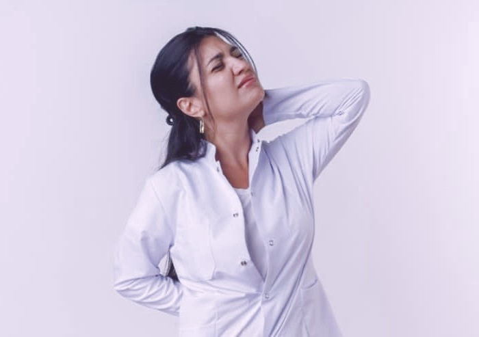 درد بالای کمر سمت چپ