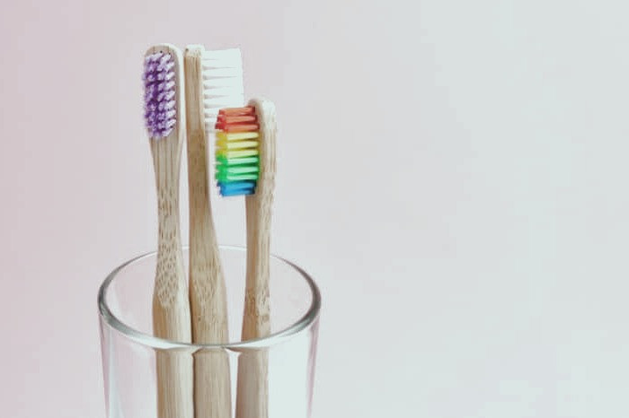 ضد عفونی کردن مسواک