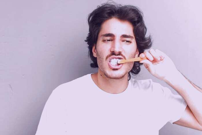 چگونگی مسواک زدن