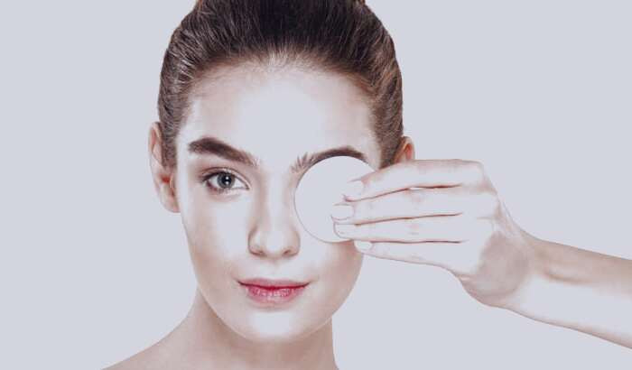 رفع لکه خون در چشم با گلاب