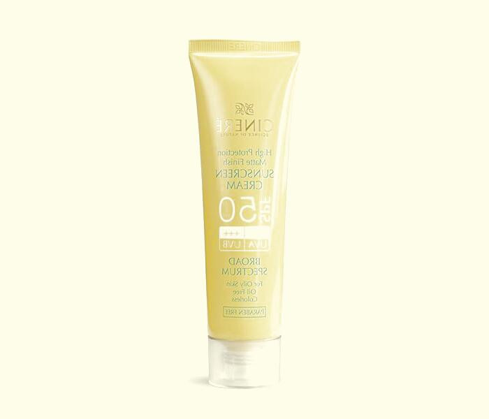 ضدآفتاب SPF 50 بی‌رنگ سینره، حاوی عصاره‌های طبیعی برای جلوگیری از التهاب پوستی