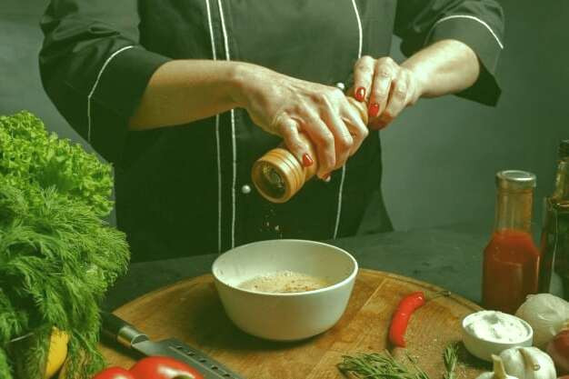 اجتناب از نمک خوردن