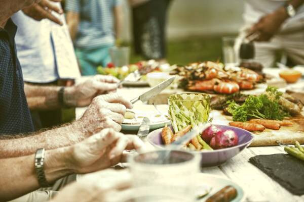 غذا خوردن در رستوران