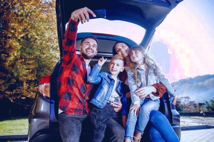 ماشین گرفتگی کودکان در سفر